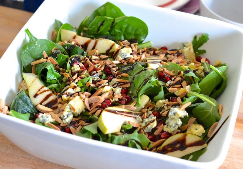 Pripravte si jesenný šalát s hruškami a syrom Urob si sám jesenný šalátový syr hruška recept