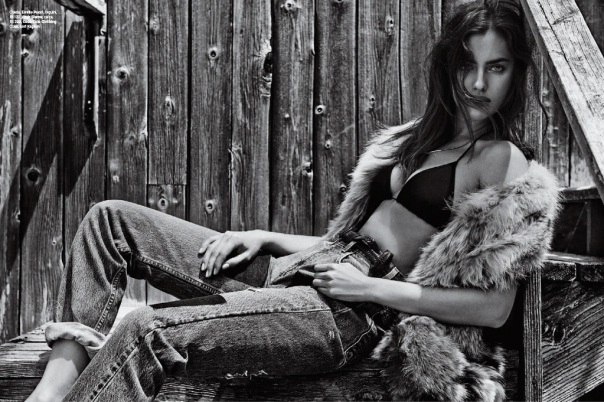 Trendy jesene 2014 plavky čierne vrchné riflové nohavice Čierne plavky, džínsové nohavice, nohavice, vesta z umelej kožušiny