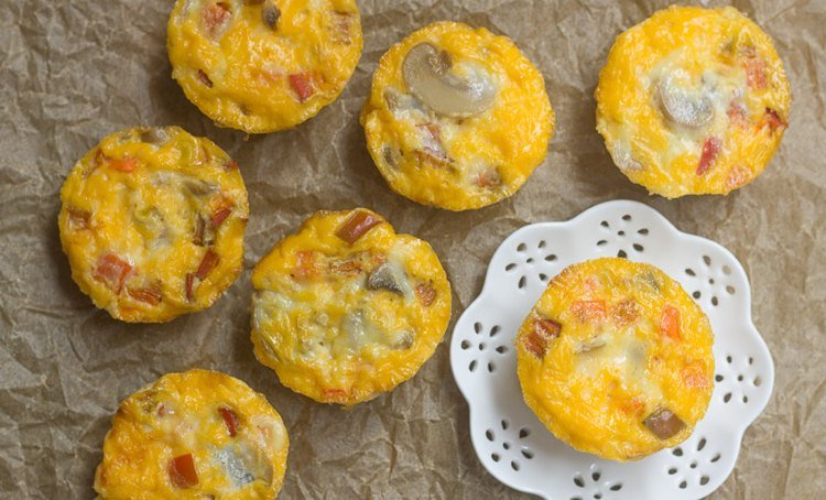 výdatné muffiny -recepty-syry-šampiňóny-vaječná múka