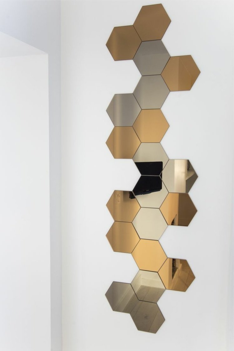 šesťuholník-dlaždice-zrkadlo-zrkadlo-dlaždice-tónované-zlaté-nástenné dekorácie-akcent