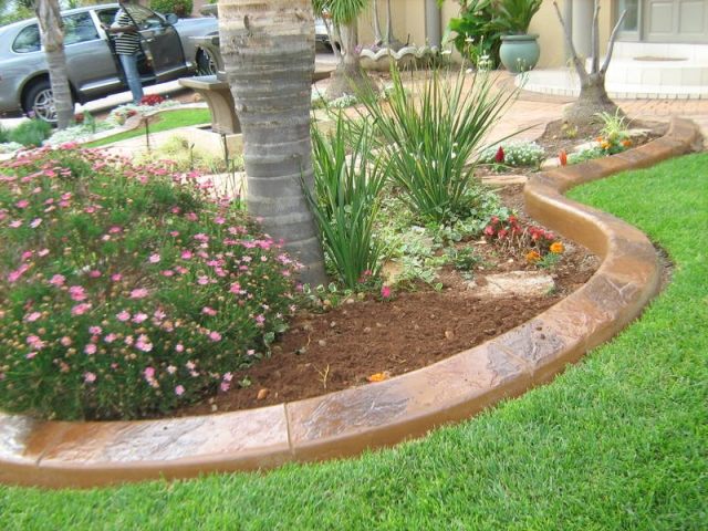 Vytvorenie tipov na starostlivosť o záhony s okrajmi záhonov a trávnikov