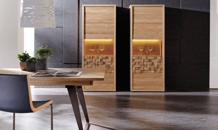 Drevený dizajn vysokej dosky s vitrínami V-Quadro od Voglauer Highboard-design-s-dverami-jedálenské-vitríny-Voglauer-V-Quadro
