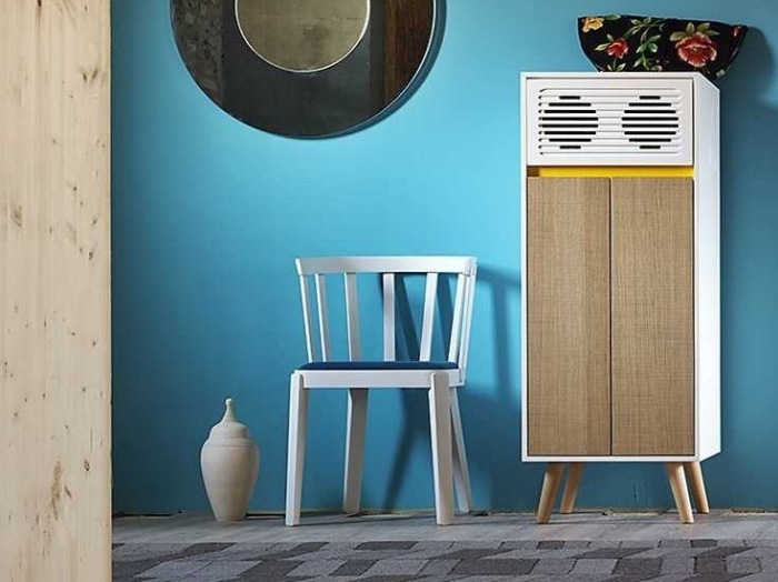 Drevená vysoká doska v retro dizajne Skap od Miniforms retro-highboard-SKAP-s-dreveným rámom-Miniformy