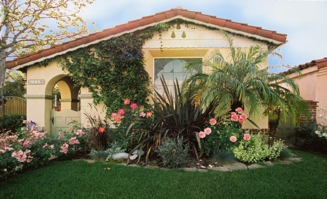 Tipy na starostlivosť o rastliny pekný malý útulný domček