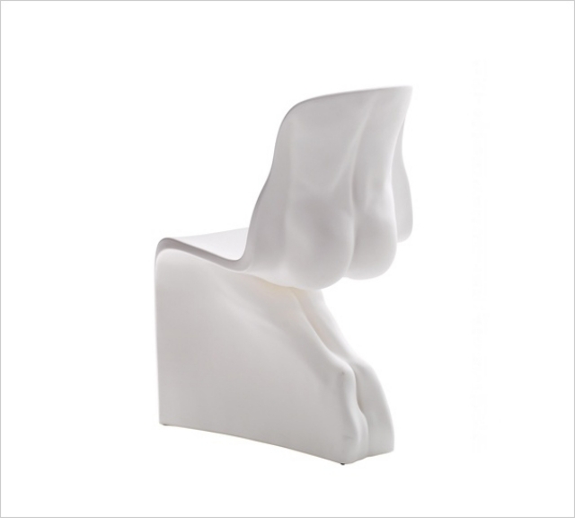 nábytok-dizajn-inšpirovaný ľudským telom casamania-him-her-white nábytok dizajnová stolička inšpirovaná casamania-him-her-white vysokým leskom