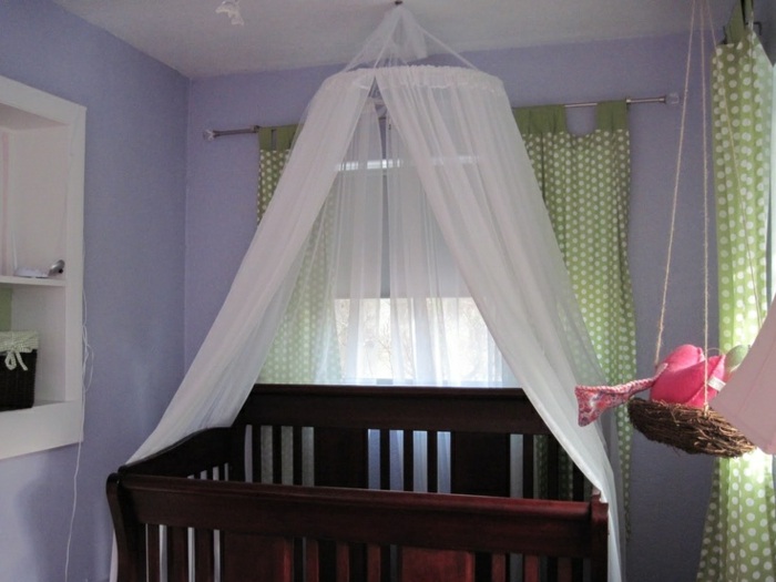 Strieška do postieľky baldachýn okolo Posteľ s baldachýnom vyrobená z tylovej detskej postele