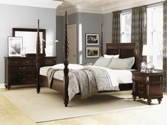 Farba steny sivé odtiene drevená posteľ s ozdobami komoda-na-nocne-stolky-sivo-steny-dekoracia