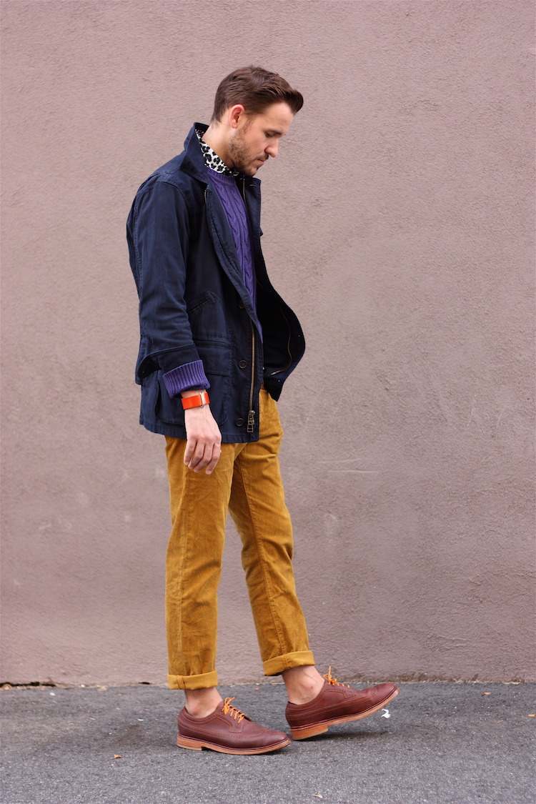 hipster-móda-muži-štýl-farba-bunda-nohavice-modrá