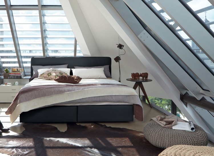 teraz-boxspring-hulsta-postele-koža-poťah-tmavošedá