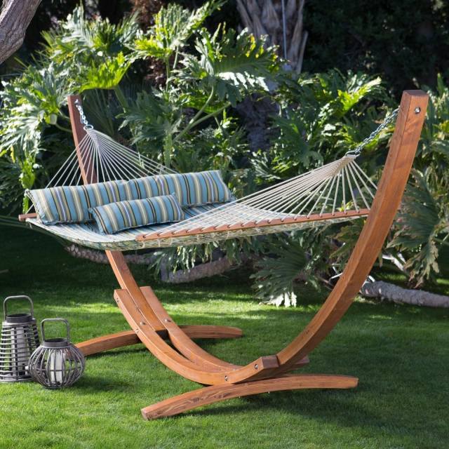 lampáše drevený rám pruhovaný vypínač vypnúť zabudnúť na každodenný život