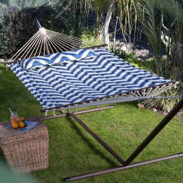 Designs blue white basket spletená ovocná šťava