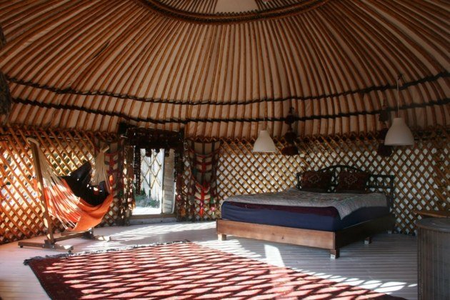 Hojdacia sieť s bočným pohodlným nábytkom pre telo rámu