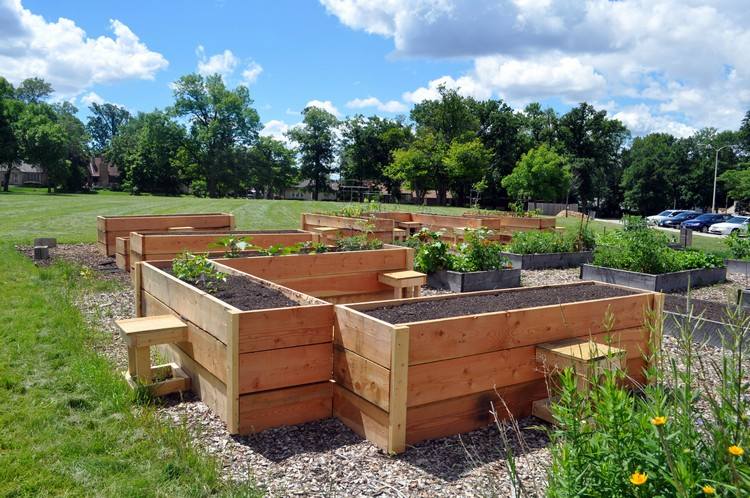 Vybudujte si vlastnú vyvýšenú posteľ a vyberte si slnečné miesto