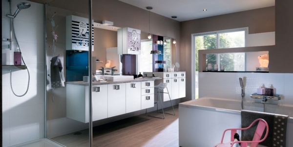 Vysoký lesk kúpeľňového nábytku Mobalpa svetlo ružový Kúpelňový nábytok vo vysokom lesku Mobalpa svetlo ružový