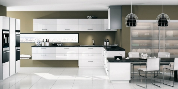 Kuchyne s vysokým leskom Biele kuchynské linky Mobalpa Kuchyňa s vysokým leskom Mobalpa-biela-kuchynská linka