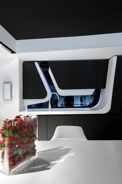 Lakované kuchyne s vysokým leskom a-cero metrica mobalco čiernobiele