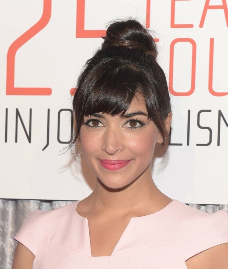 elegantné updos s ofinou vysoký drdol účes jednoduché