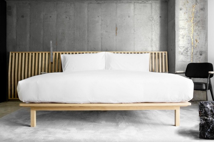 Vysokokvalitné materiály-ľahká spálňa-drevená posteľ-sklolaminát-betónová stena