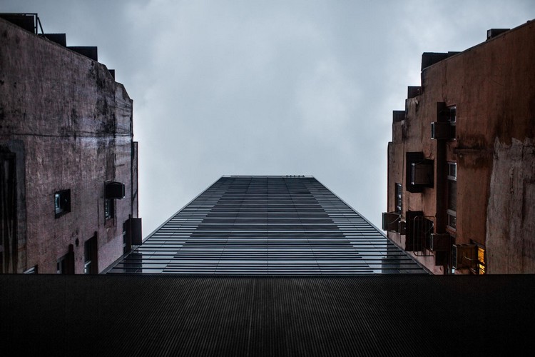 Tuve-boutique-hotel-fasáda-reflexný povrch