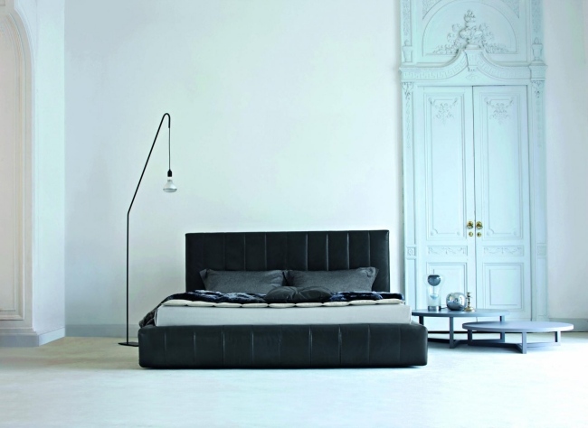 Dizajn žatevnej postele-moderný úložný priestor Cinova čierna