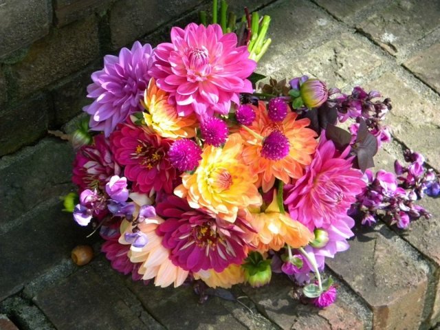 jesenné svadobné kvety dekorácia ružová ružová