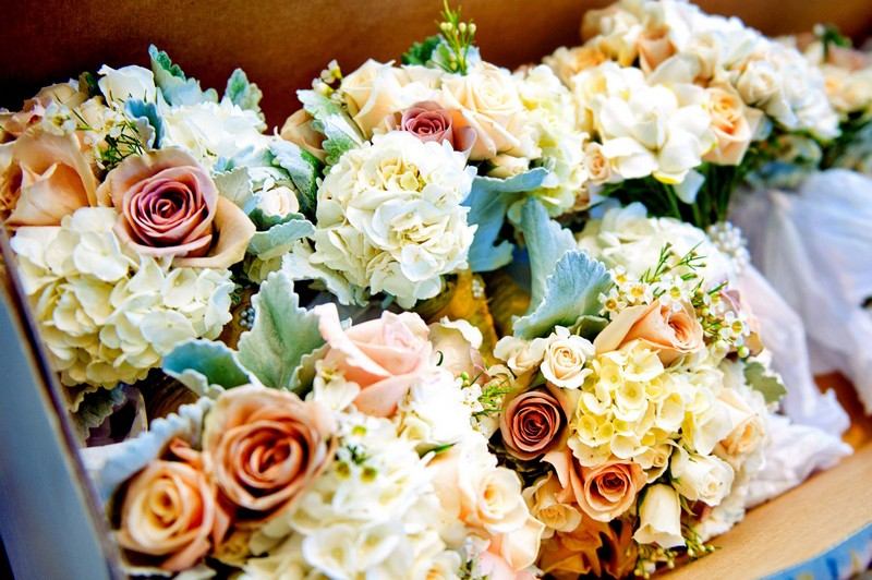 Svadobná výzdoba-nápady-jeseň-sukulenty-kvety-aranžmán-urobte si sami