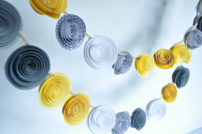 Svadobná dekorácia v modrých a žltých tónoch Svadobná dekorácia so sivými tónmi