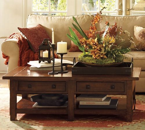 stôl-tmavé-drevo-jesenné-kytice