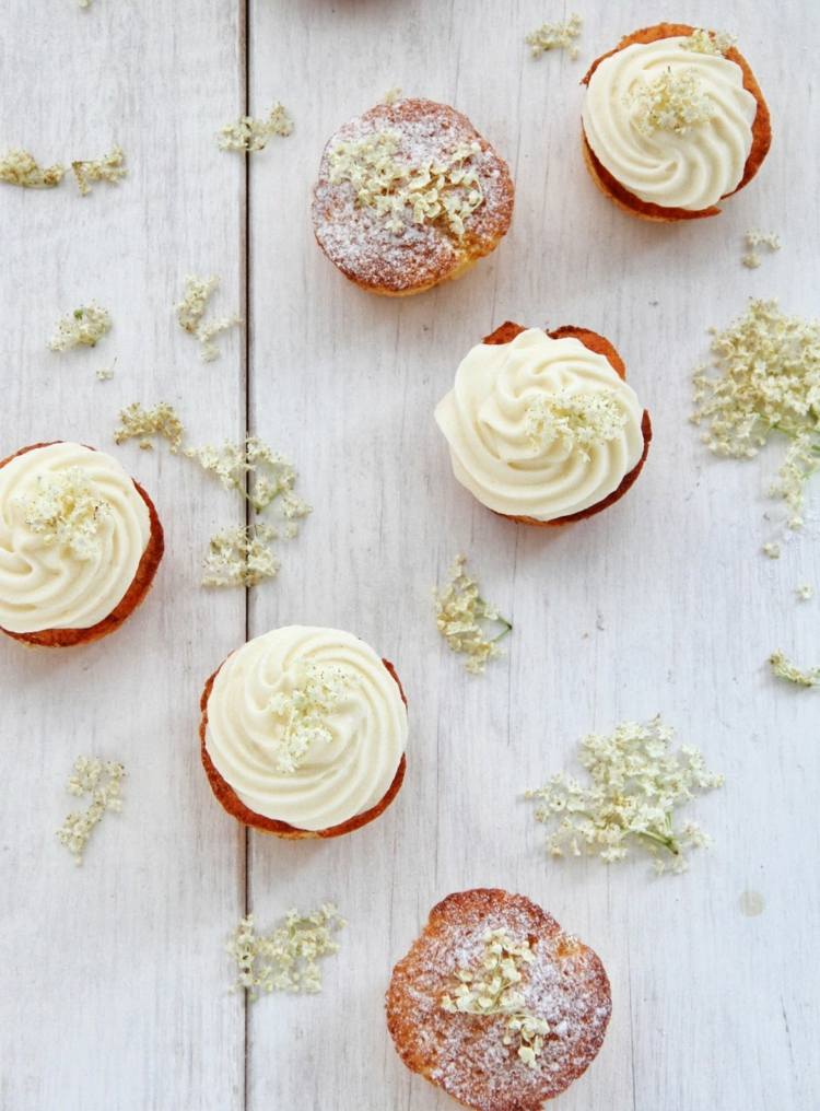 bezové recepty recepty mini koláče smotanový syr poleva práškový cukor