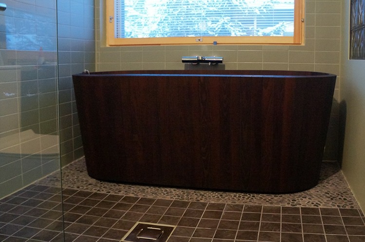 drevená vaňa-khi-kúpeľňový nábytok-dlažba-hnedá