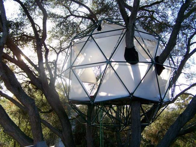 Sphere House moderný stromový dom Geo-Donar o2