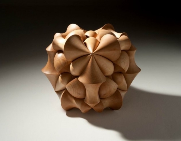 Praktický box s moderným vzhľadom Praktický box v dreve moderného vzhľadu