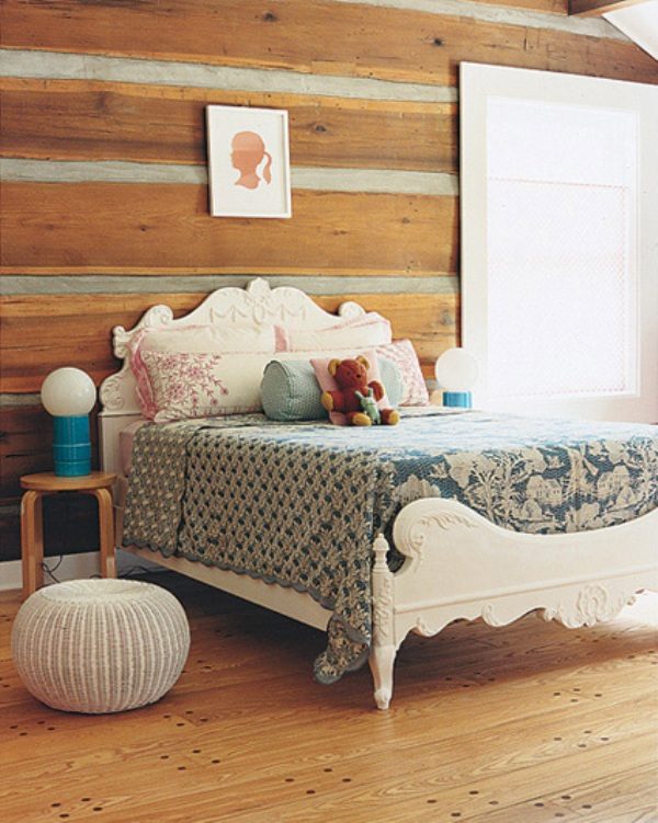 drevená podlaha stena chodby detská izba pohovka