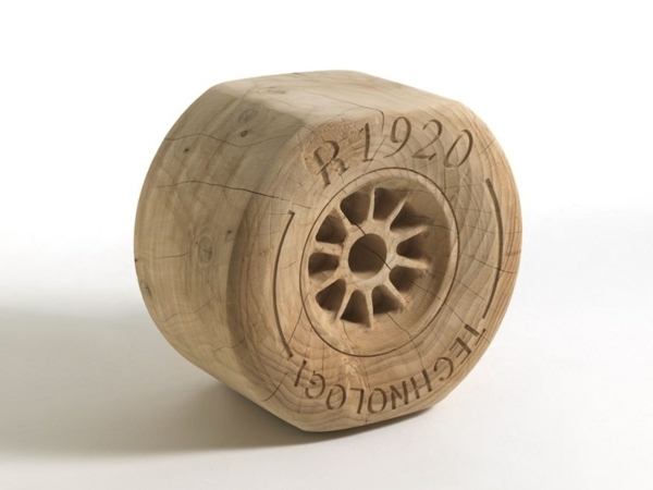 Talianska stolička s dizajnovým nábytkom Dizajnový nábytok k automobilovým pneumatikám