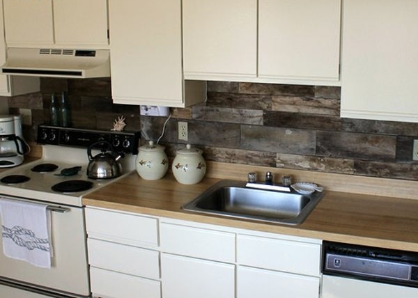 Rustikálny dizajn zadnej steny torty