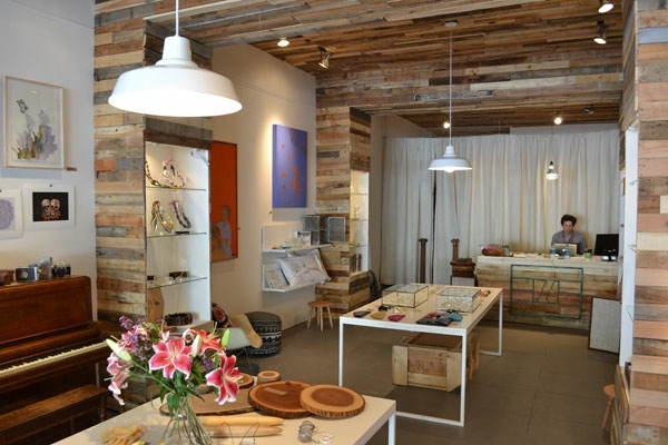 Drevený obklad na stenu-drevené palety