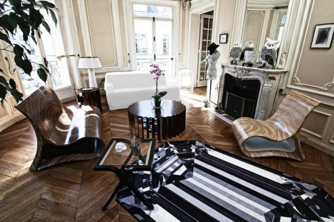 Lavica do obývačky z čierneho bieleho koberca