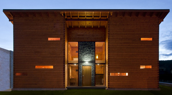 Vila z borovicového dreva od spoločnosti Nordicasa