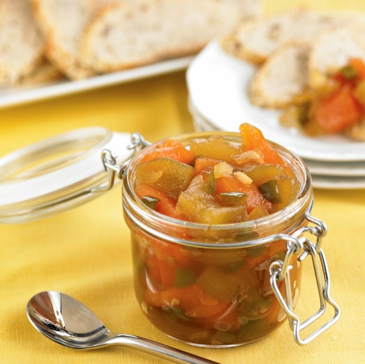 Medové melónové recepty - čatní s melónom, cibuľou a paprikou