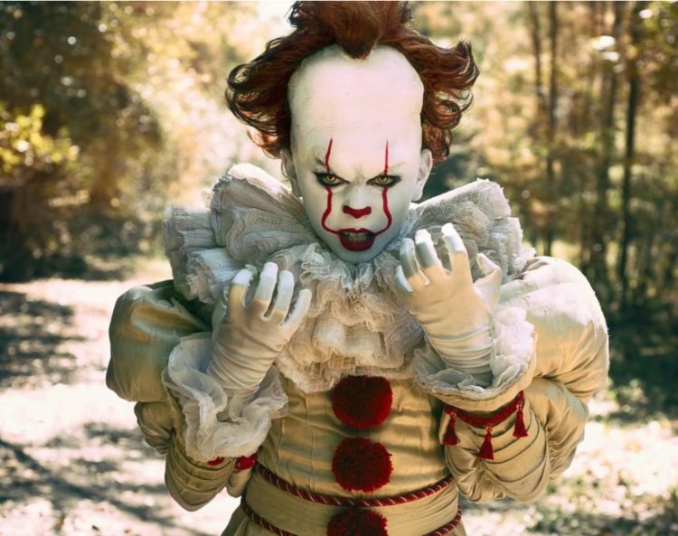 hororový kostým pennywise nápady na halloweenske filmy