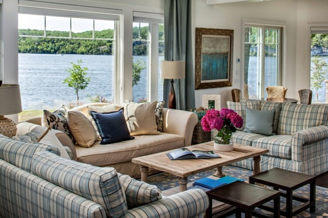 Dekoratívna váza na čerstvé kvety vo vidieckom štýle