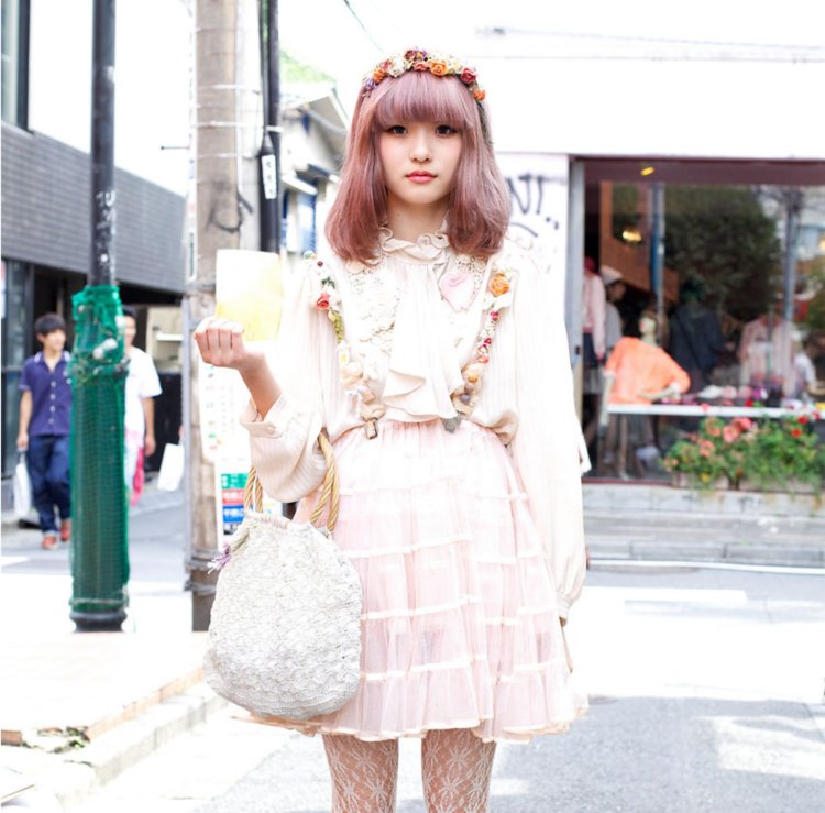 podväzky dámske kvety látková sukňa blúzka flounces