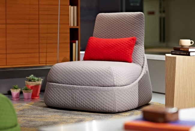 kreslo Hosu design kreslo patricia urquiola sivé