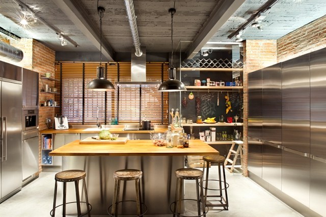 Idea domu zrekonštruovať kuchyňu moderné domáce spotrebiče Nápad na renováciu kuchynských moderných domácich spotrebičov