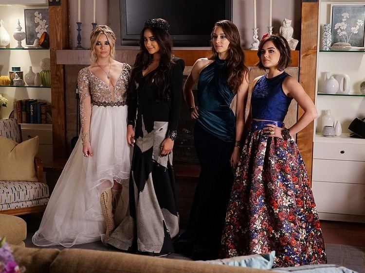 Nápady na plesové šaty pekné malé klamárky tipy na styling