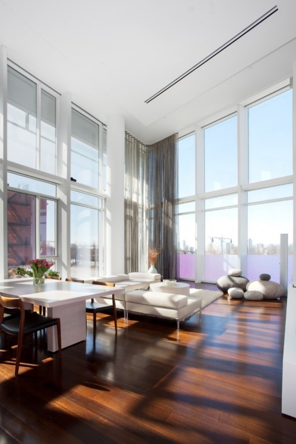 nápady na zariadenie izba vysoké stropy drevená podlaha nápady na zariadenie izieb vysoké stropy drevená podlaha