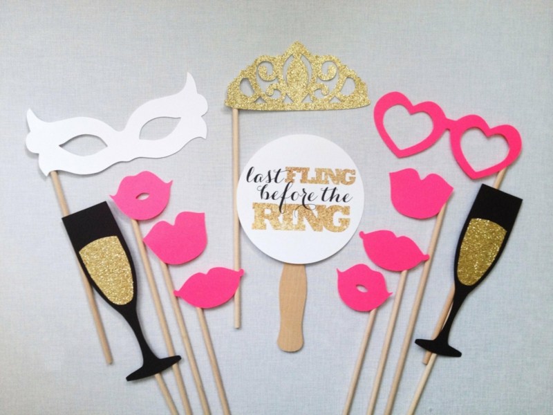 Potrebujete tému na slepačiu párty nápady pre slepačiu párty masky okuliare pery