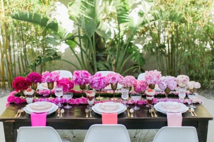 Nápady-na-svadobnú-sprchu-ženskú-elegantnú-dekoráciu-rezané kvety