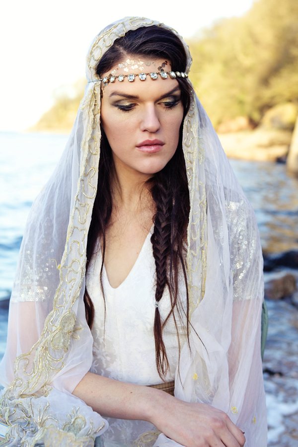 Svadobné šaty účes čelenka luk Účes čelenka luk svadobné obrázky