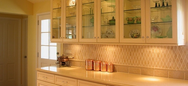 krémové farebné nuansy nápady pre kuchynské svetlá